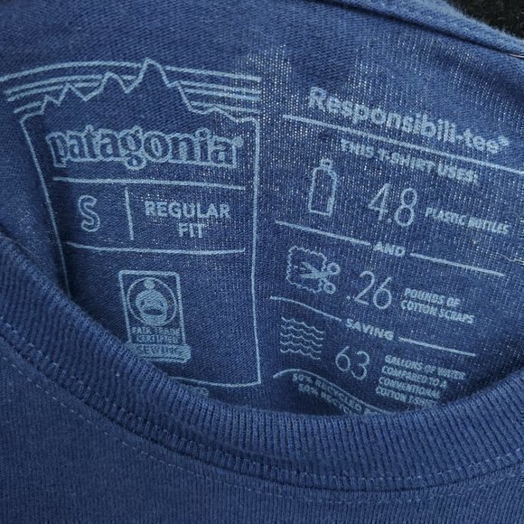 Men's Patagonia Long Sleeve T-Shirt S Blue/Red Logo Sleeve Spellout - Picture 3 of 16